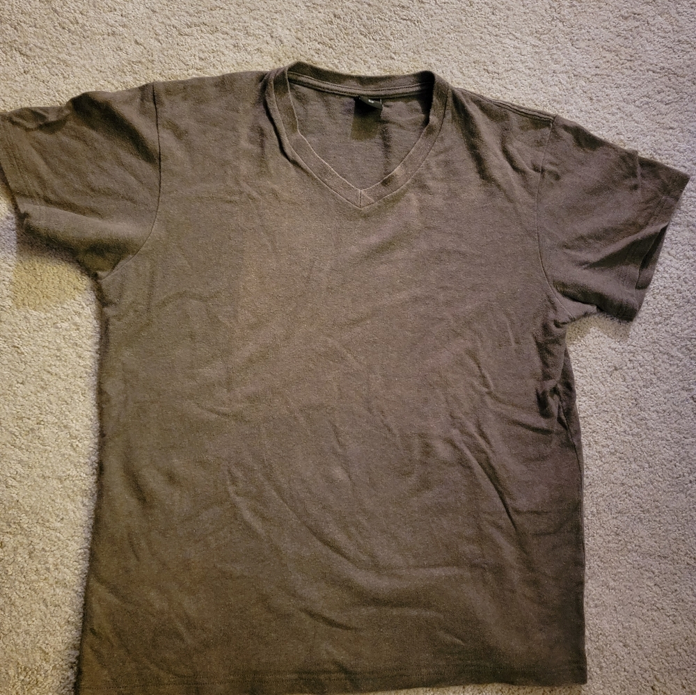 Effort's hempwear olive green V-neck T-shirt size S